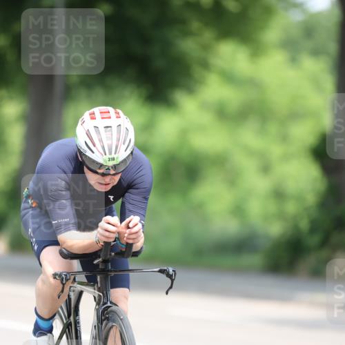 15.06.2025 - 7 Türme Triathlon Yannick Fuchs http://msf.ph/oto/7994916 15.06.2025 12:12:56 Radfahren 318 meine-sportfotos.de