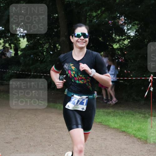 21.06.2025 - 27. Vierlanden-Triathlon Lena Gebhardt http://msf.ph/oto/7994933 15.06.2025 13:49:44 Laufen 20, 171 meine-sportfotos.de