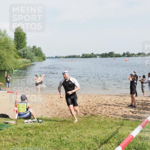 21.06.2025 - 27. Vierlanden-Triathlon MichiJ http://msf.ph/oto/7994959 15.06.2026 09:56:43 Schwimmen 254, 275, 276, 281, 286, 320, 341 meine-sportfotos.de