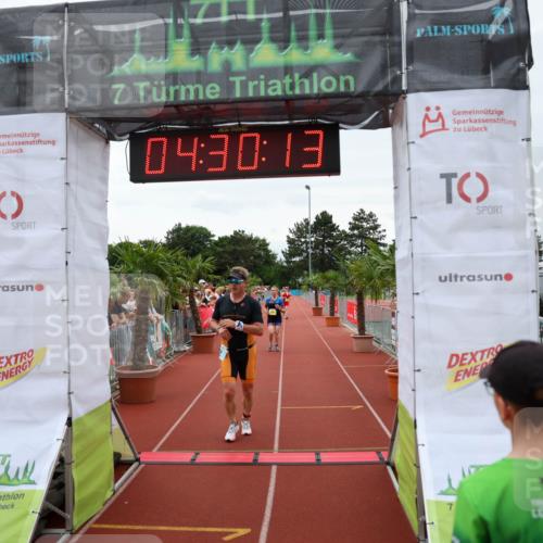 15.06.2025 - 7 Türme Triathlon Michael Strokosch http://msf.ph/oto/7994966 15.06.2025 14:30:13 Ziel 637, 1172 meine-sportfotos.de