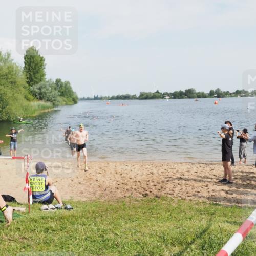 21.06.2025 - 27. Vierlanden-Triathlon MichiJ http://msf.ph/oto/7994996 15.06.2026 09:56:44 Schwimmen 254, 258, 275, 276, 281, 286, 301, 320, 341 meine-sportfotos.de