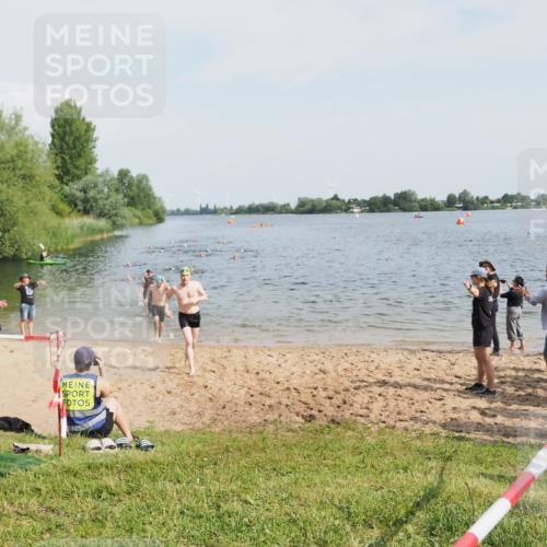 21.06.2025 - 27. Vierlanden-Triathlon MichiJ http://msf.ph/oto/7995002 15.06.2026 09:56:44 Schwimmen 254, 258, 275, 276, 281, 286, 301, 320, 341 meine-sportfotos.de