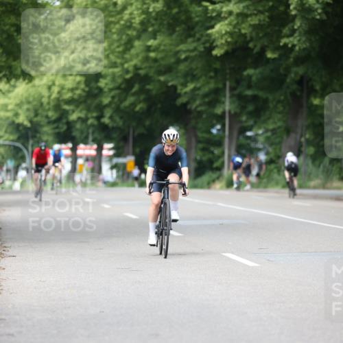 15.06.2025 - 7 Türme Triathlon Yannick Fuchs http://msf.ph/oto/7995024 15.06.2025 13:10:02 Radfahren 230, 415, 553 meine-sportfotos.de