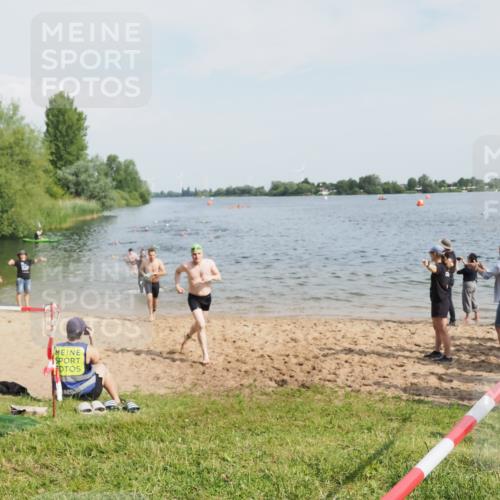 21.06.2025 - 27. Vierlanden-Triathlon MichiJ http://msf.ph/oto/7995025 15.06.2026 09:56:45 Schwimmen 254, 258, 275, 276, 281, 286, 301, 320 meine-sportfotos.de