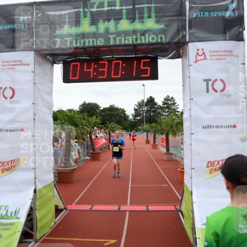 15.06.2025 - 7 Türme Triathlon Michael Strokosch http://msf.ph/oto/7995052 15.06.2025 14:30:15 Ziel 637, 1172 meine-sportfotos.de