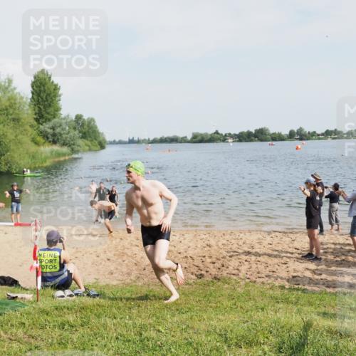 21.06.2025 - 27. Vierlanden-Triathlon MichiJ http://msf.ph/oto/7995076 15.06.2026 09:56:47 Schwimmen 258, 275, 281, 301, 320 meine-sportfotos.de