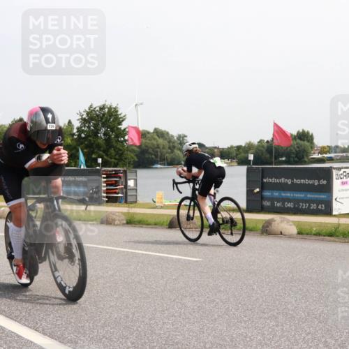 15.06.2025 - 27. Vierlanden-Triathlon H.Heesch http://msf.ph/oto/7995088 15.06.2025 11:25:14 Radfahren 29, 726 meine-sportfotos.de