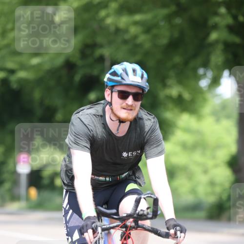 15.06.2025 - 7 Türme Triathlon Yannick Fuchs http://msf.ph/oto/7995094 15.06.2025 12:13:19 Radfahren 209, 307, 410 meine-sportfotos.de