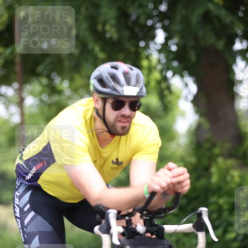 15.06.2025 - 7 Türme Triathlon Yannick Fuchs http://msf.ph/oto/7995137 15.06.2025 12:13:20 Radfahren 209, 307, 410 meine-sportfotos.de