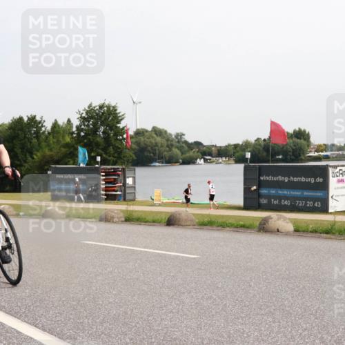 15.06.2025 - 27. Vierlanden-Triathlon H.Heesch http://msf.ph/oto/7995150 15.06.2025 11:25:26 Radfahren 68, 97 meine-sportfotos.de