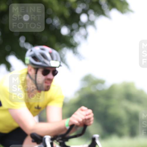 15.06.2025 - 7 Türme Triathlon Yannick Fuchs http://msf.ph/oto/7995152 15.06.2025 12:13:20 Radfahren 209, 307, 410 meine-sportfotos.de