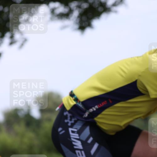 15.06.2025 - 7 Türme Triathlon Yannick Fuchs http://msf.ph/oto/7995186 15.06.2025 12:13:20 Radfahren 209, 307, 410 meine-sportfotos.de