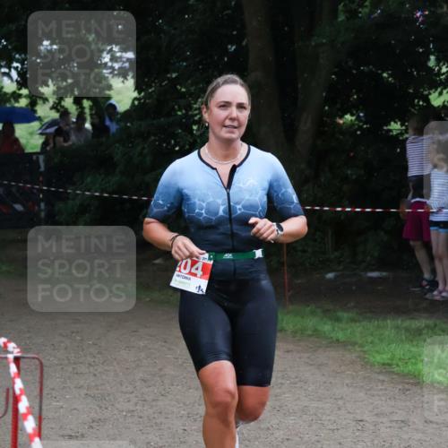 21.06.2025 - 27. Vierlanden-Triathlon Lena Gebhardt http://msf.ph/oto/7995241 15.06.2025 13:49:56 Laufen 04, 14 meine-sportfotos.de