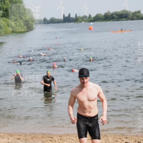 21.06.2025 - 27. Vierlanden-Triathlon MichiJ http://msf.ph/oto/7995280 15.06.2026 09:56:59 Schwimmen 258, 301, 325, 1399 meine-sportfotos.de