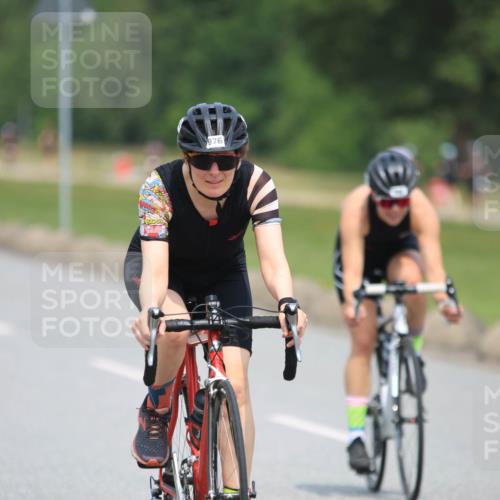 21.06.2025 - 27. Vierlanden-Triathlon H.Heesch http://msf.ph/oto/7995319 15.06.2025 12:05:12 Radfahren 671, 898, 927, 978 meine-sportfotos.de