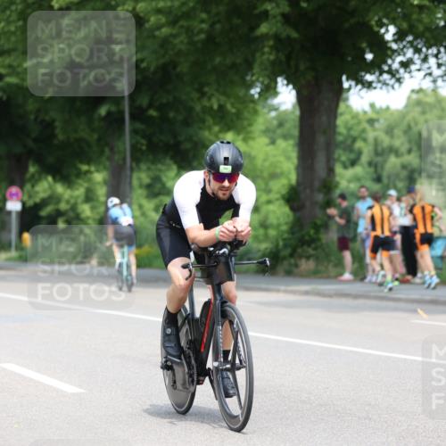 15.06.2025 - 7 Türme Triathlon Yannick Fuchs http://msf.ph/oto/7995410 15.06.2025 12:13:55 Radfahren  meine-sportfotos.de