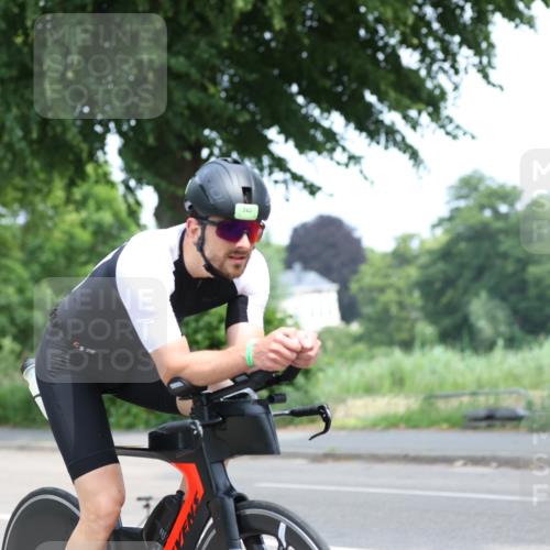 15.06.2025 - 7 Türme Triathlon Yannick Fuchs http://msf.ph/oto/7995451 15.06.2025 12:13:55 Radfahren  meine-sportfotos.de
