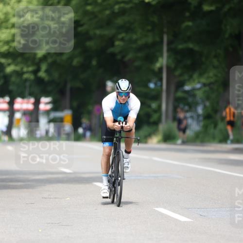 15.06.2025 - 7 Türme Triathlon Yannick Fuchs http://msf.ph/oto/7995465 15.06.2025 12:14:11 Radfahren 236, 242 meine-sportfotos.de