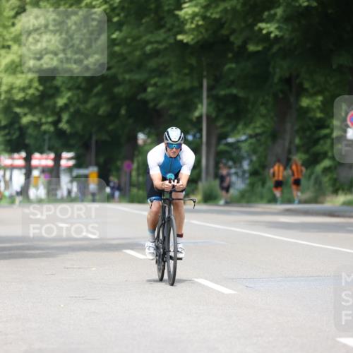 15.06.2025 - 7 Türme Triathlon Yannick Fuchs http://msf.ph/oto/7995479 15.06.2025 12:14:11 Radfahren 236, 242 meine-sportfotos.de
