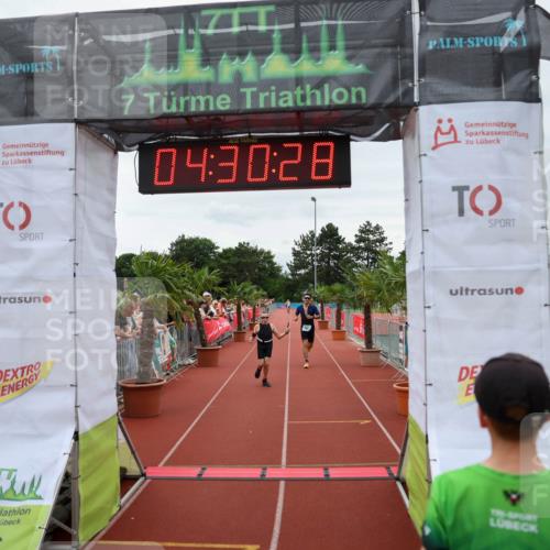 15.06.2025 - 7 Türme Triathlon Michael Strokosch http://msf.ph/oto/7995493 15.06.2025 14:30:28 Ziel 464, 753, 785, 843 meine-sportfotos.de
