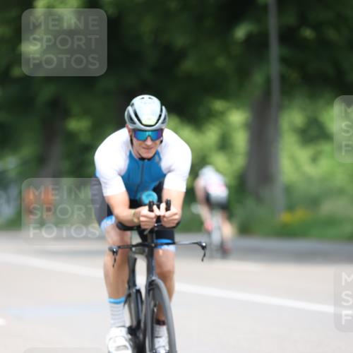 15.06.2025 - 7 Türme Triathlon Yannick Fuchs http://msf.ph/oto/7995501 15.06.2025 12:14:12 Radfahren 236, 242 meine-sportfotos.de