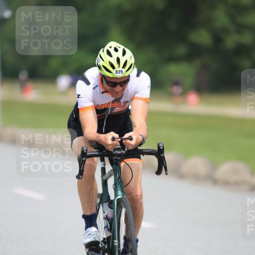 21.06.2025 - 27. Vierlanden-Triathlon H.Heesch http://msf.ph/oto/7995512 15.06.2025 12:05:39 Radfahren 251, 891, 940 meine-sportfotos.de