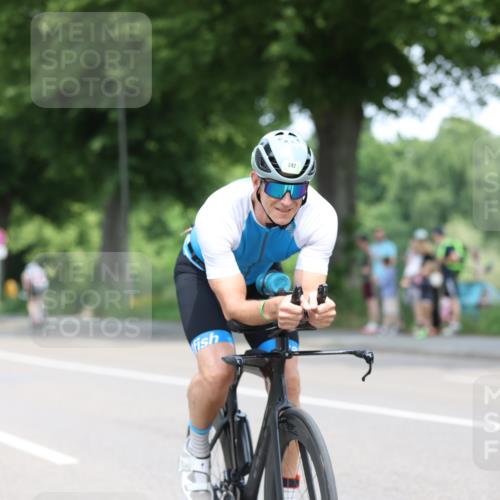 15.06.2025 - 7 Türme Triathlon Yannick Fuchs http://msf.ph/oto/7995516 15.06.2025 12:14:13 Radfahren 236, 242 meine-sportfotos.de