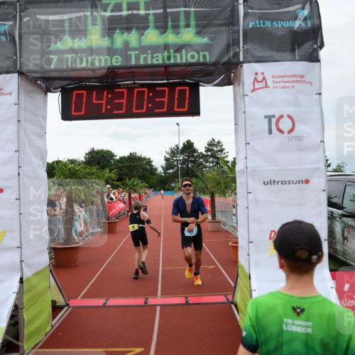 15.06.2025 - 7 Türme Triathlon Michael Strokosch http://msf.ph/oto/7995560 15.06.2025 14:30:30 Ziel 464, 785, 843 meine-sportfotos.de