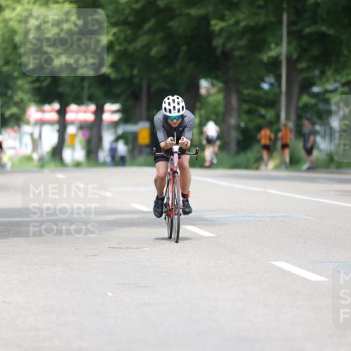 15.06.2025 - 7 Türme Triathlon Yannick Fuchs http://msf.ph/oto/7995563 15.06.2025 12:14:19 Radfahren 236, 240 meine-sportfotos.de