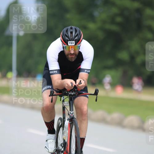 21.06.2025 - 27. Vierlanden-Triathlon H.Heesch http://msf.ph/oto/7995566 15.06.2025 12:17:30 Radfahren 723, 853, 859, 866 meine-sportfotos.de