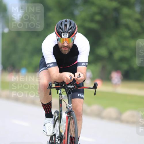 21.06.2025 - 27. Vierlanden-Triathlon H.Heesch http://msf.ph/oto/7995576 15.06.2025 12:17:31 Radfahren 723, 853, 859, 866 meine-sportfotos.de