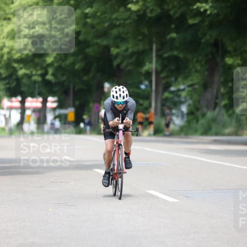 15.06.2025 - 7 Türme Triathlon Yannick Fuchs http://msf.ph/oto/7995587 15.06.2025 12:14:19 Radfahren 236, 240 meine-sportfotos.de