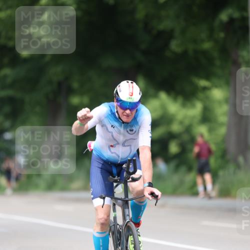 15.06.2025 - 7 Türme Triathlon Yannick Fuchs http://msf.ph/oto/7995638 15.06.2025 13:10:53 Radfahren 403, 472, 486, 529, 650, 675 meine-sportfotos.de