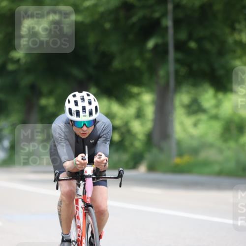 15.06.2025 - 7 Türme Triathlon Yannick Fuchs http://msf.ph/oto/7995675 15.06.2025 12:14:21 Radfahren 240, 455 meine-sportfotos.de