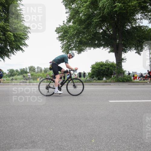15.06.2025 - 7 Türme Triathlon Yannick Fuchs http://msf.ph/oto/7995679 15.06.2025 13:44:02 Radfahren 662, 732, 771, 1128, 1151, 1184 meine-sportfotos.de