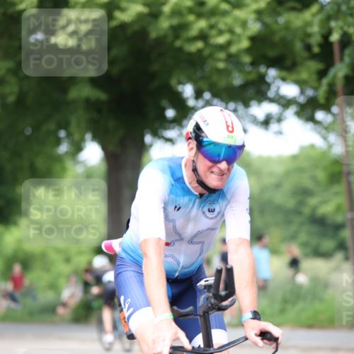 15.06.2025 - 7 Türme Triathlon Yannick Fuchs http://msf.ph/oto/7995681 15.06.2025 13:10:54 Radfahren 403, 472, 486, 650, 675 meine-sportfotos.de