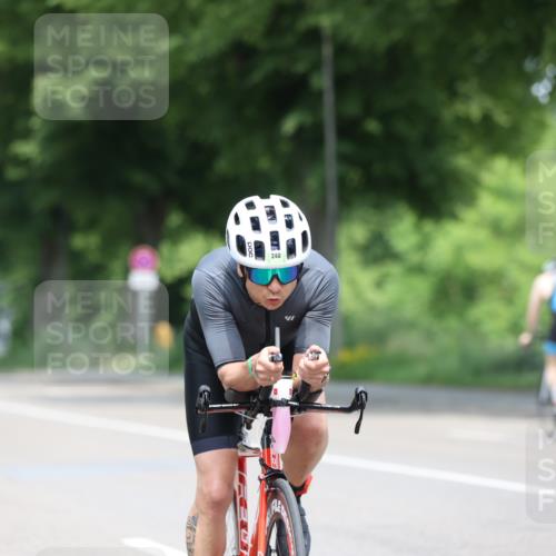 15.06.2025 - 7 Türme Triathlon Yannick Fuchs http://msf.ph/oto/7995697 15.06.2025 12:14:21 Radfahren 240, 455 meine-sportfotos.de