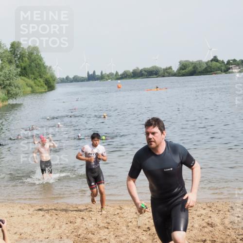 21.06.2025 - 27. Vierlanden-Triathlon MichiJ http://msf.ph/oto/7995728 15.06.2026 09:57:17 Schwimmen 263, 293, 296, 343 meine-sportfotos.de