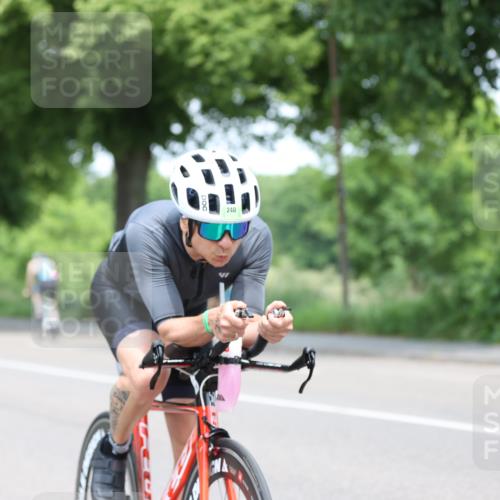 15.06.2025 - 7 Türme Triathlon Yannick Fuchs http://msf.ph/oto/7995741 15.06.2025 12:14:21 Radfahren 240, 455 meine-sportfotos.de
