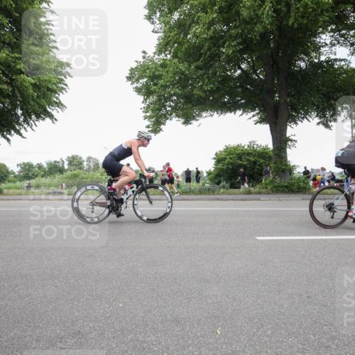 15.06.2025 - 7 Türme Triathlon Yannick Fuchs http://msf.ph/oto/7995793 15.06.2025 13:44:06 Radfahren 662, 732, 771, 794, 1128, 1151, 1184 meine-sportfotos.de