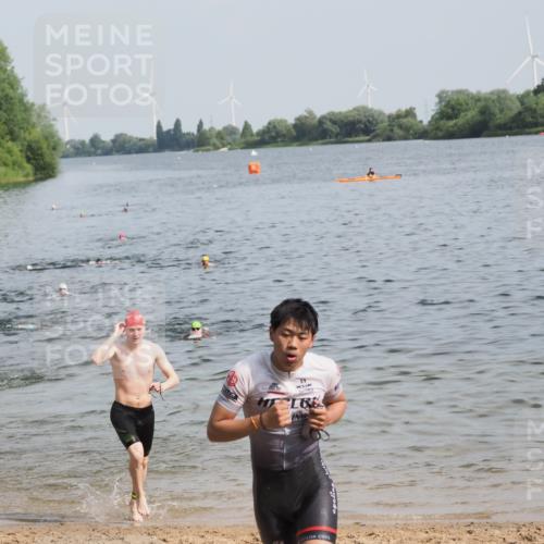 21.06.2025 - 27. Vierlanden-Triathlon MichiJ http://msf.ph/oto/7995797 15.06.2026 09:57:19 Schwimmen 263, 293, 296, 343 meine-sportfotos.de
