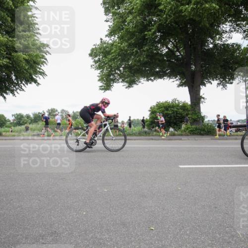 15.06.2025 - 7 Türme Triathlon Yannick Fuchs http://msf.ph/oto/7995898 15.06.2025 13:44:35 Radfahren 228, 593, 754, 845, 865, 1196 meine-sportfotos.de