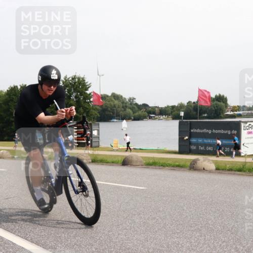 15.06.2025 - 27. Vierlanden-Triathlon H.Heesch http://msf.ph/oto/7995904 15.06.2025 11:28:44 Radfahren 661, 742, 942, 965, 967 meine-sportfotos.de
