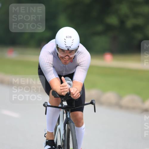 21.06.2025 - 27. Vierlanden-Triathlon H.Heesch http://msf.ph/oto/7995920 15.06.2025 12:06:20 Radfahren 639, 712, 770, 914, 919, 941 meine-sportfotos.de