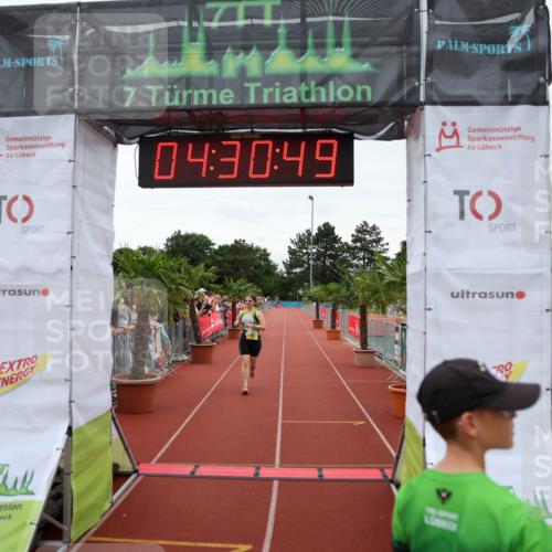 15.06.2025 - 7 Türme Triathlon Michael Strokosch http://msf.ph/oto/7995935 15.06.2025 14:30:49 Ziel 729, 965 meine-sportfotos.de