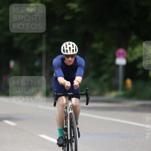 15.06.2025 - 7 Türme Triathlon Yannick Fuchs http://msf.ph/oto/7995936 15.06.2025 12:15:03 Radfahren 374, 611 meine-sportfotos.de