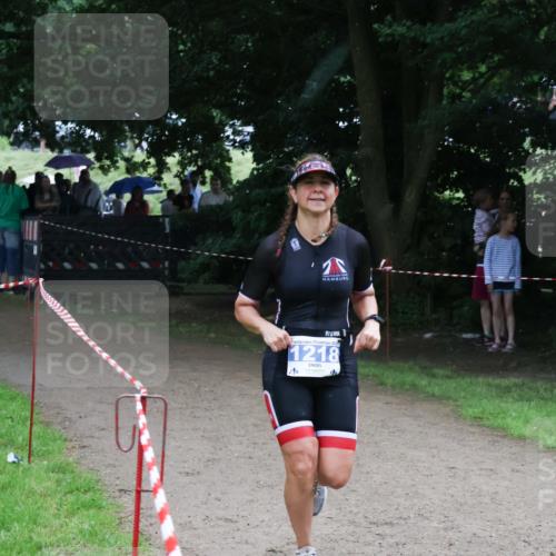 21.06.2025 - 27. Vierlanden-Triathlon Lena Gebhardt http://msf.ph/oto/7995976 15.06.2025 13:52:30 Laufen 202, 1218 meine-sportfotos.de