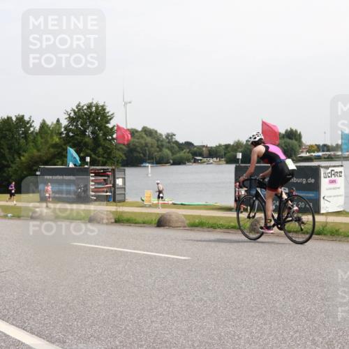 15.06.2025 - 27. Vierlanden-Triathlon H.Heesch http://msf.ph/oto/7996028 15.06.2025 11:29:12 Radfahren 247, 915 meine-sportfotos.de