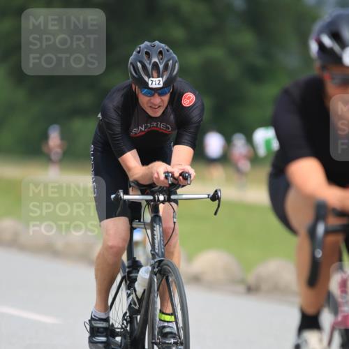 21.06.2025 - 27. Vierlanden-Triathlon H.Heesch http://msf.ph/oto/7996030 15.06.2025 12:06:28 Radfahren 712, 930, 941 meine-sportfotos.de