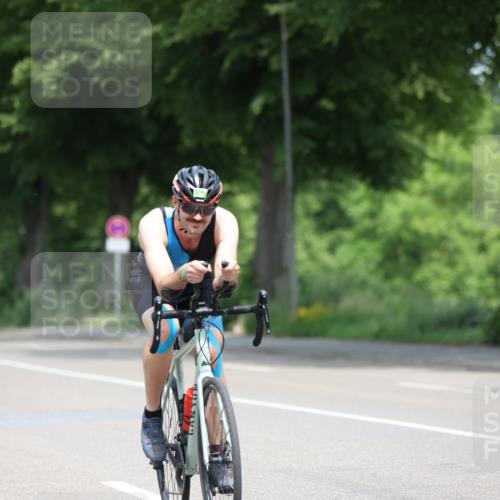 15.06.2025 - 7 Türme Triathlon Yannick Fuchs http://msf.ph/oto/7996035 15.06.2025 12:15:09 Radfahren 304, 307, 317, 611 meine-sportfotos.de